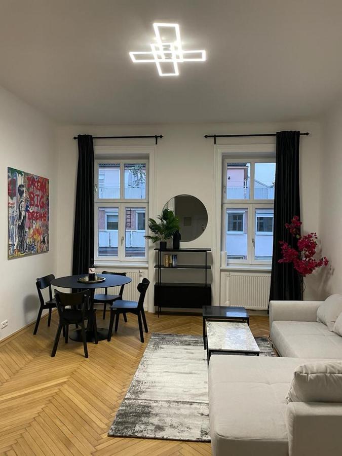 Rochus Stylish Stays Vienna Exterior photo